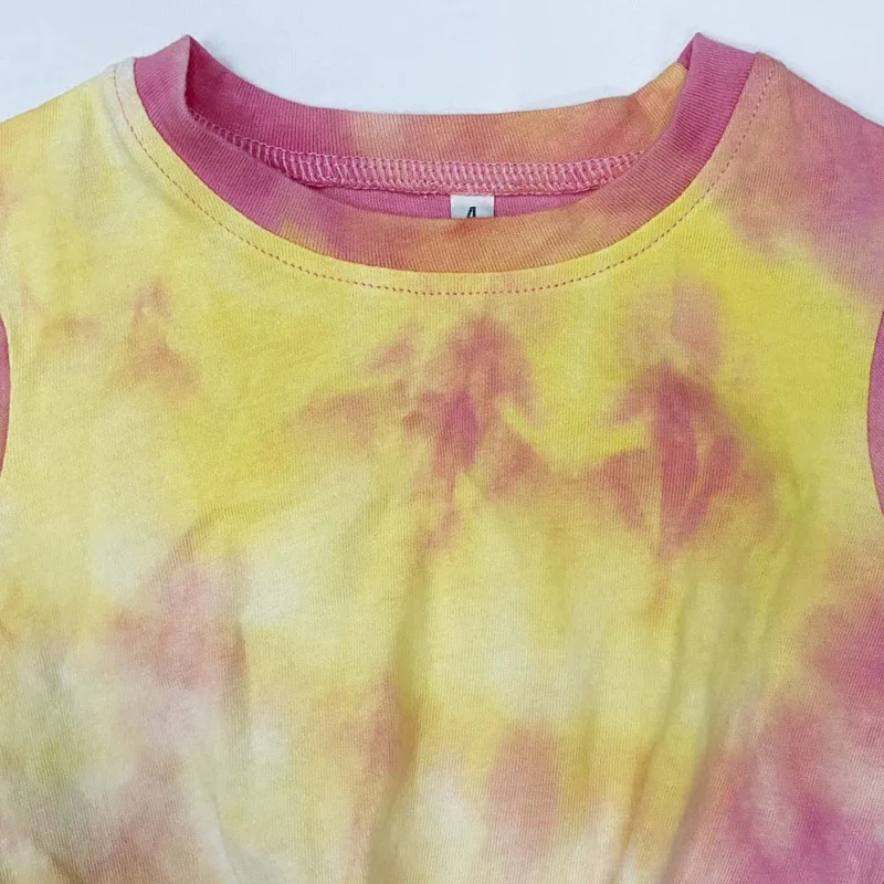 tie-dye t-shirt